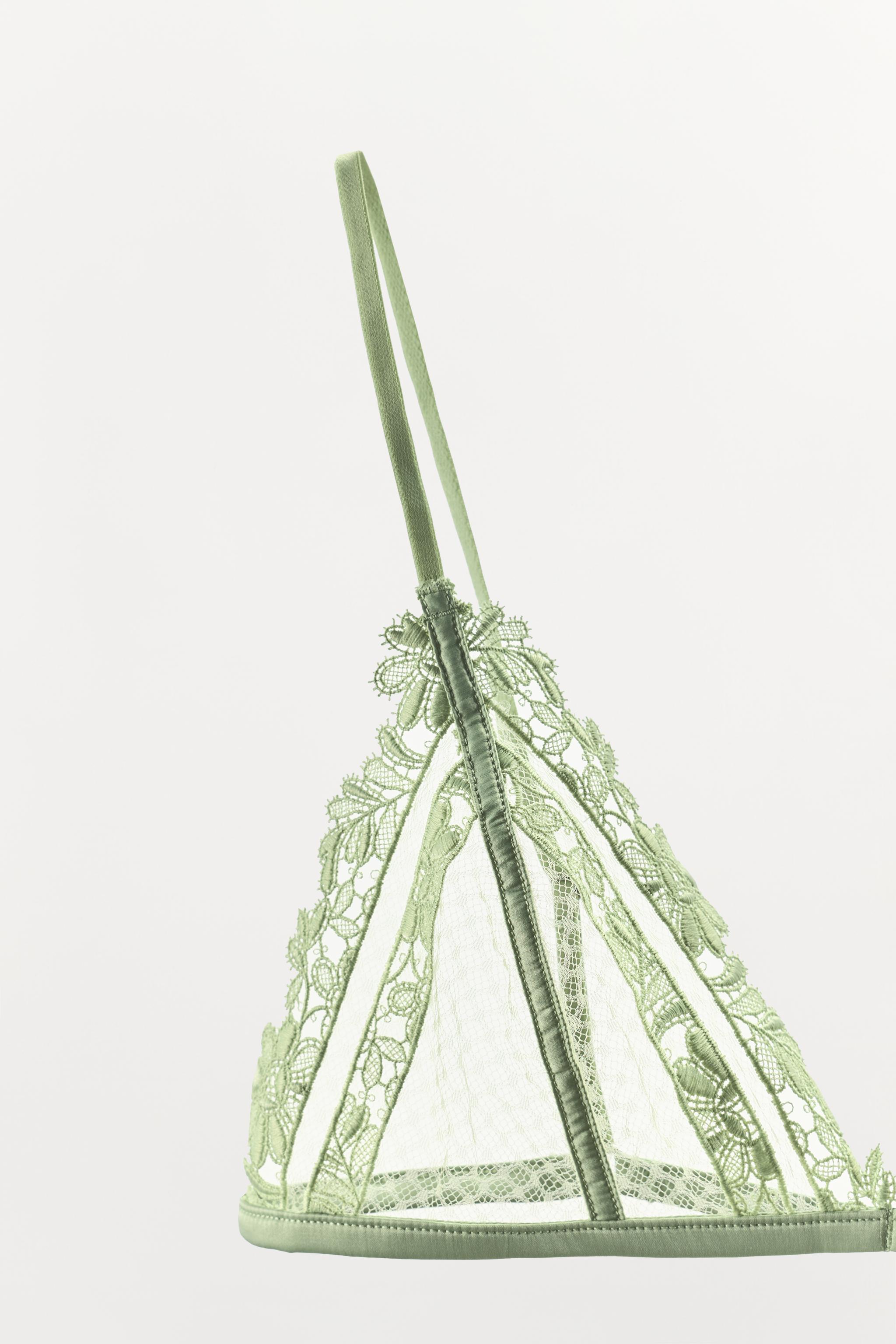 EMBROIDERED TULLE TRIANGLE BRA